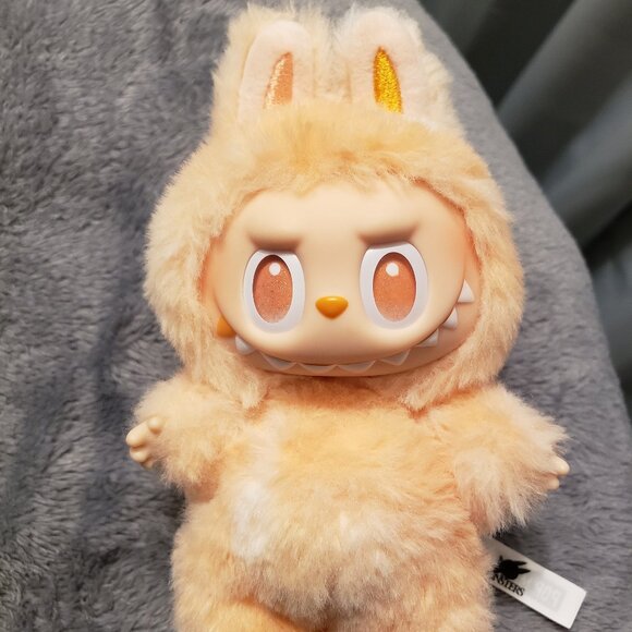 AUTHENTIC LABUBU - Picture 1 of 2